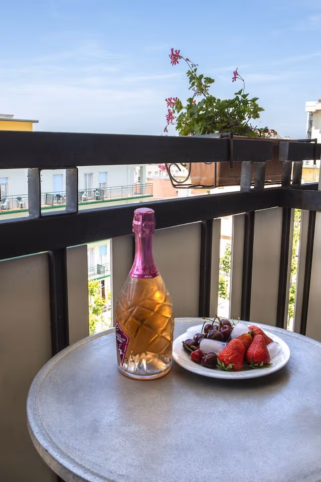 Triple Room, Balcony