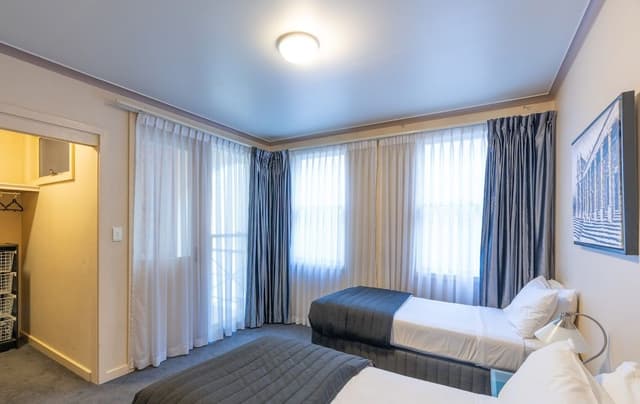 Executive Two Bedroom (1 King, 2 Single)