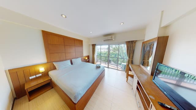 Deluxe Double Bed