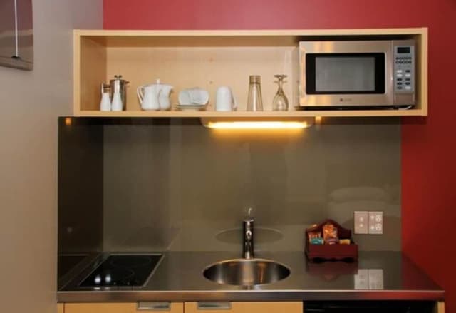 Standard Suite, 1 Bedroom, Non Smoking, Kitchenette (With Spa Pool)