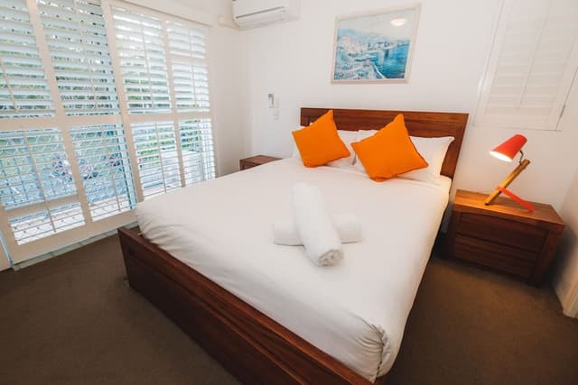 2 Bedroom - Air-Con- Garden views