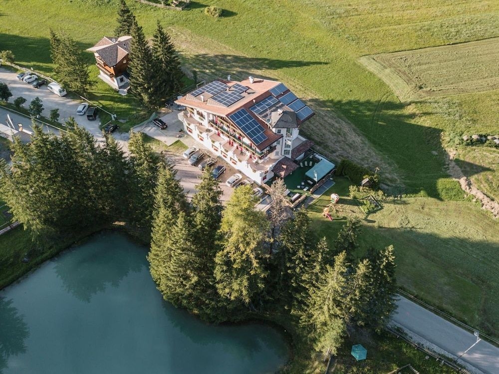 Albergo Hotel Chalet Pineta3