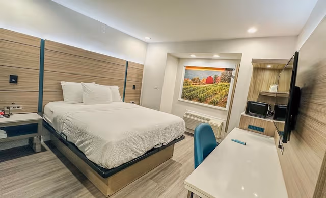 Room, 1 Queen Bed, Non Smoking
