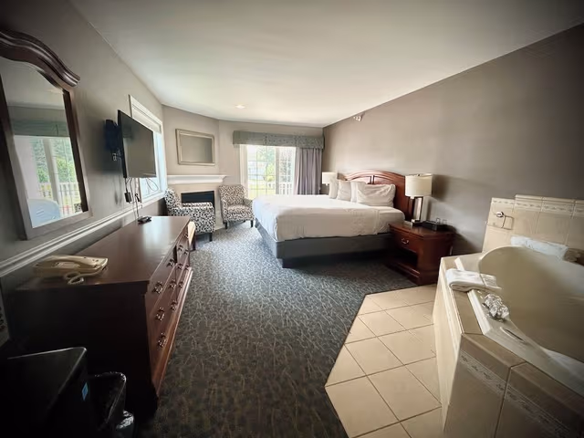 Luxury Suite, 1 King Bed, Non Smoking