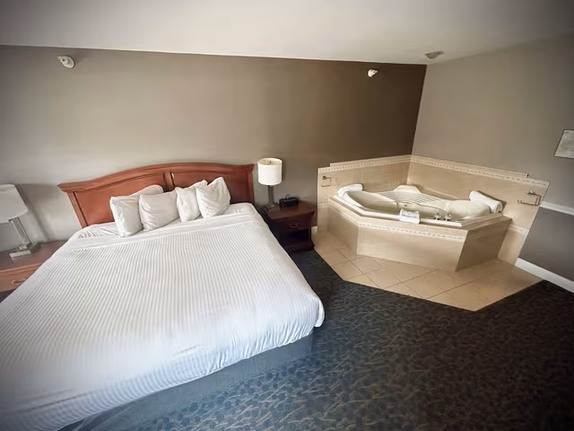 Luxury Suite, 1 King Bed, Non Smoking
