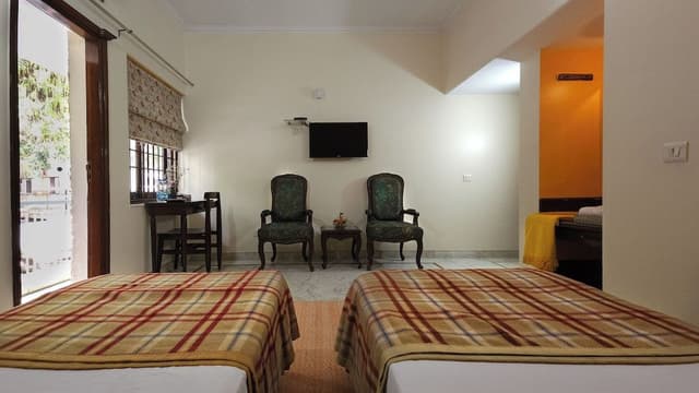 Executive Twin Room, 1 Bedroom, Balcony, City View