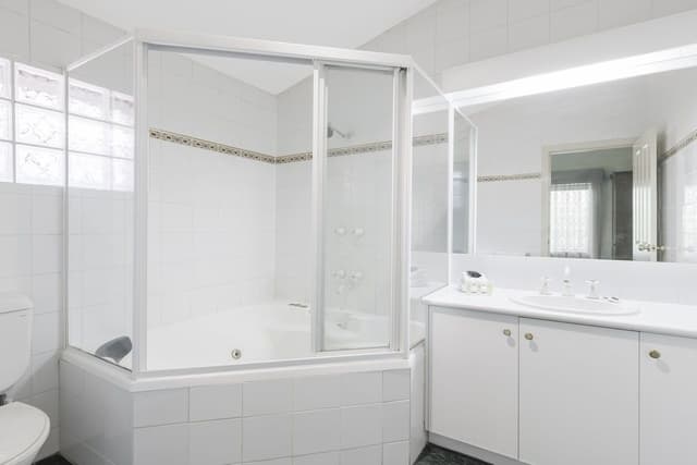 Deluxe Suite, 1 Queen Bed, Ensuite