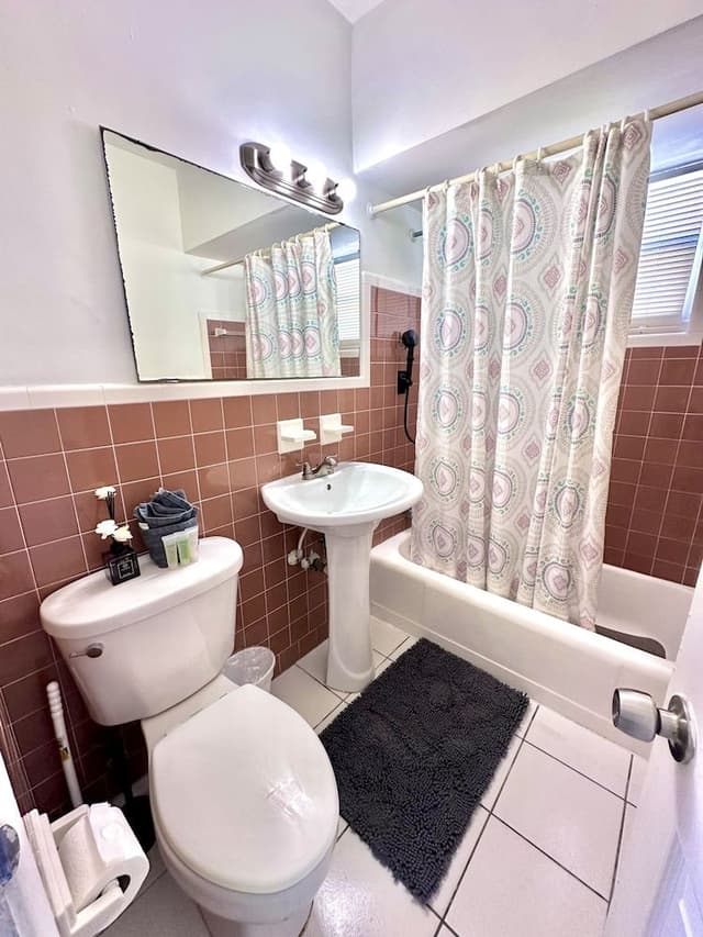 Deluxe Studio, 1 King Bed with Sofa bed