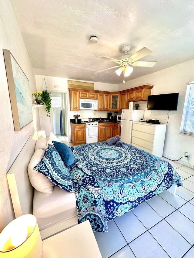 Studio, 1 Queen Bed
