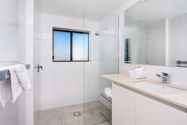 Deluxe Apartment, 2 Bedrooms, Kitchen, Ocean View