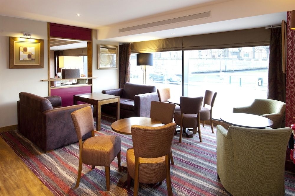 Premier Inn Bradford Central3