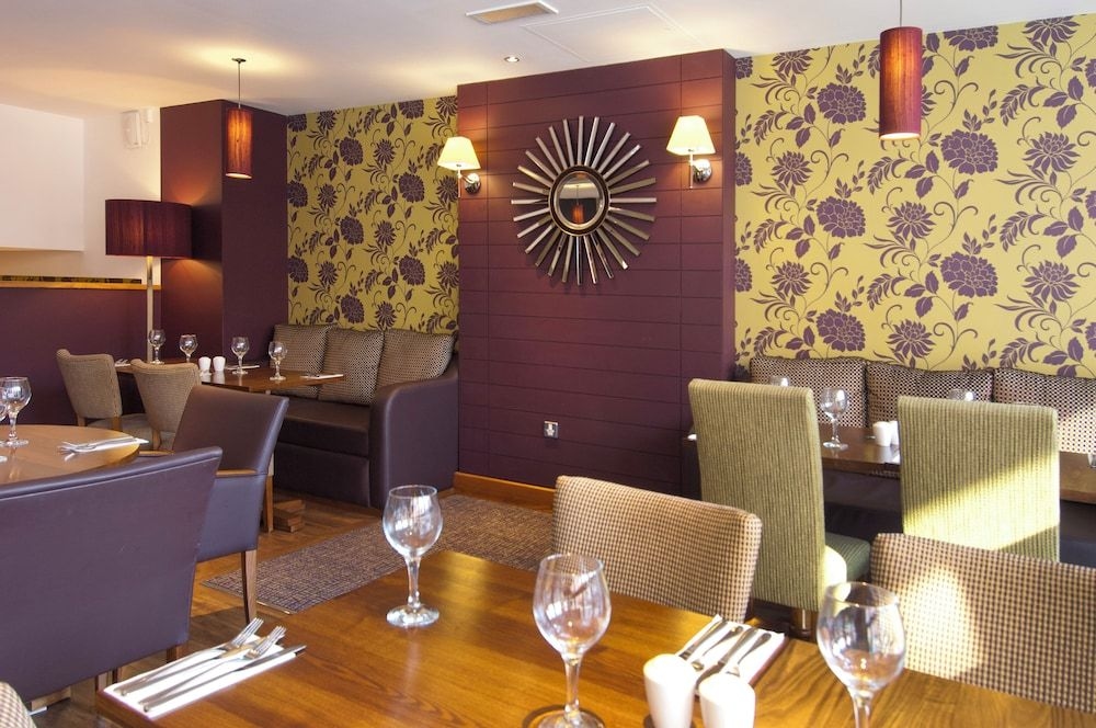 Premier Inn London City (Old Street)3