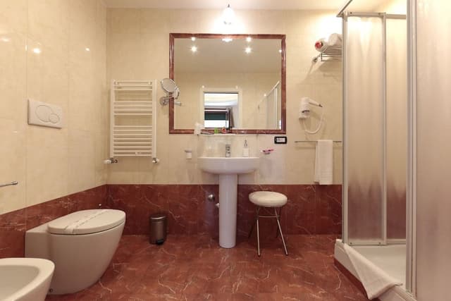Comfort Triple Room