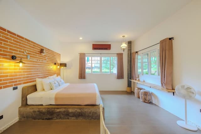 Suite, Garden View