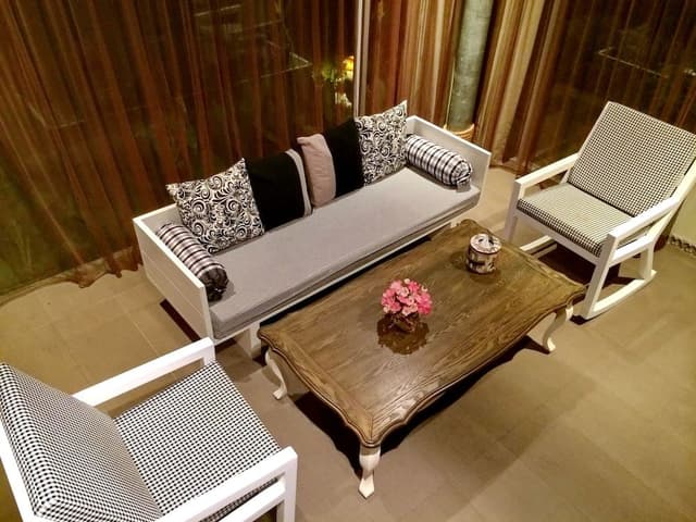 Suite, Garden View