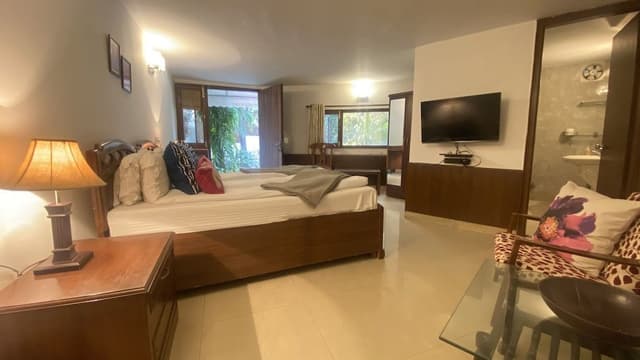 Standard Twin Room