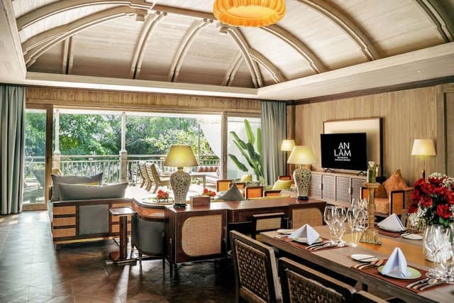 River View Signature Suite