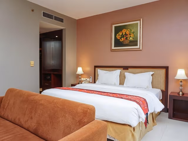 Deluxe King Room