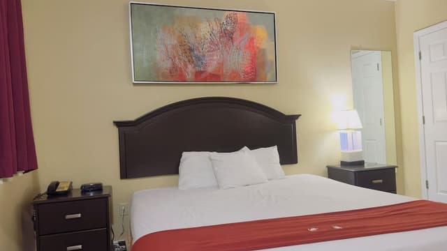 Suite, 1 King Bed, Non Smoking, Kitchen (Pets Not Allowed)