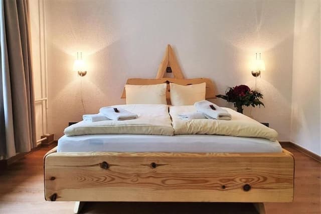 Comfort Double Room, Partial Lake View