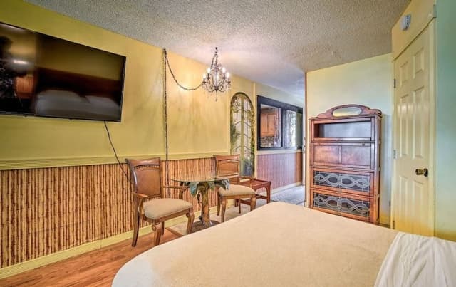 Superior Studio Suite, 1 Queen Bed, Kitchenette