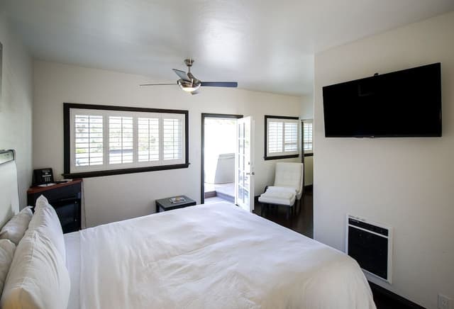 Garden View King Room