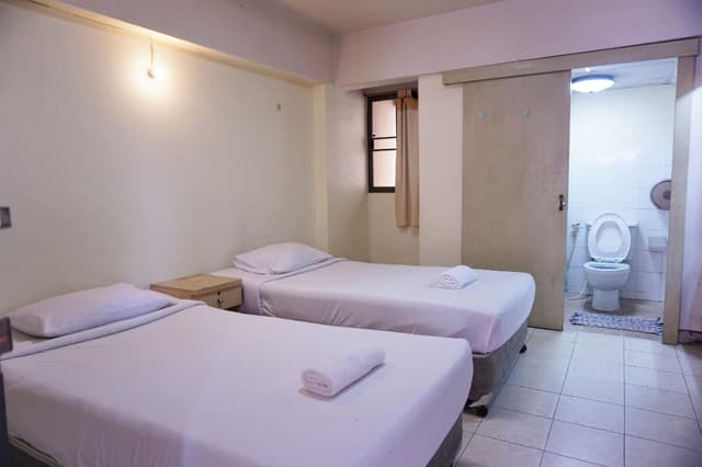 Twin Room with Air Conditioning