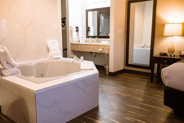 Deluxe Studio Suite