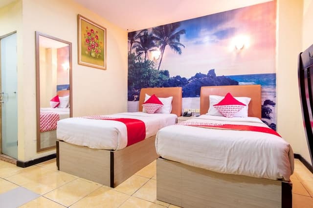Deluxe Twin Room
