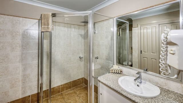 Deluxe Apartment, 2 Bedrooms, Non Smoking, Kitchen (Apartment)
