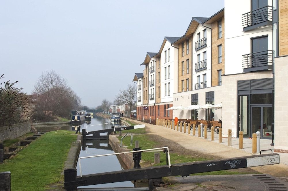 Premier Inn Stratford Upon Avon Waterways3