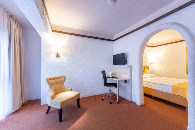 Comfort Twin Room