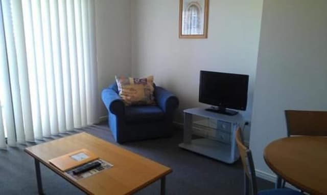 Modern Design One Bedroom Apartment with Private Balcony