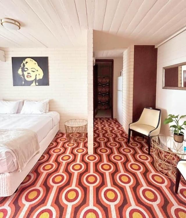 2 Bedroom Suite