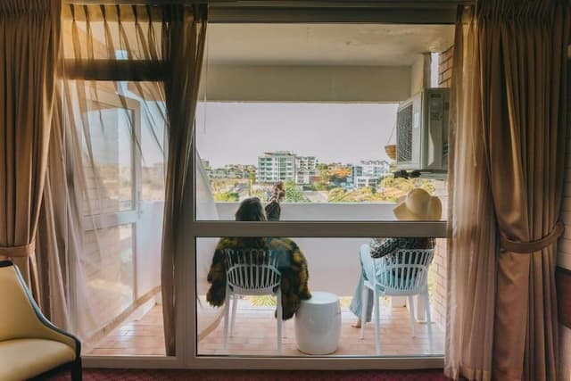 Deluxe Room, Partial Ocean View