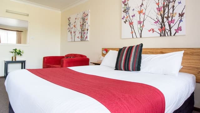 Studio, 1 Queen Bed, Non Smoking (Queen)