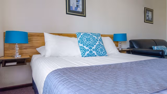 Studio, 1 Queen Bed, Non Smoking (Queen)
