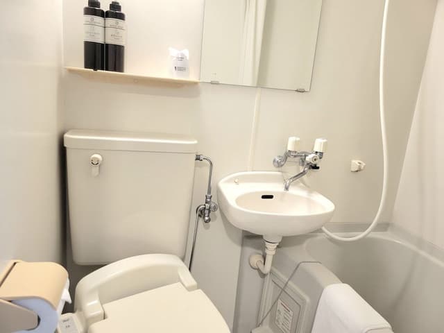 Single room with 1 semi double bed, Non Smoking