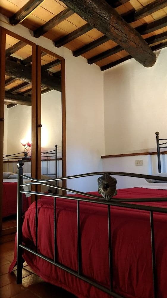 Romantic Apartment, 1 Bedroom, Pool Access, Garden Area