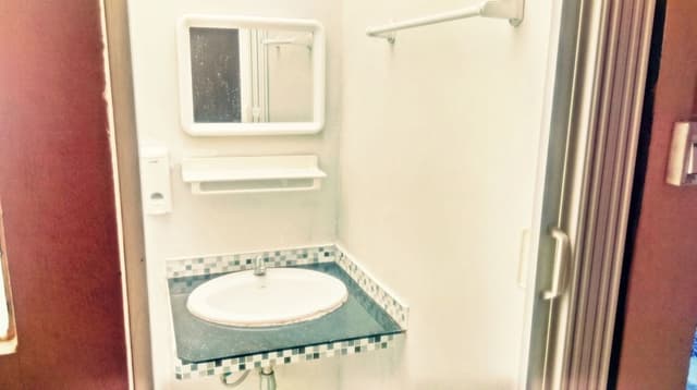 Standard room - Aircon (Min. Age 6 years old)