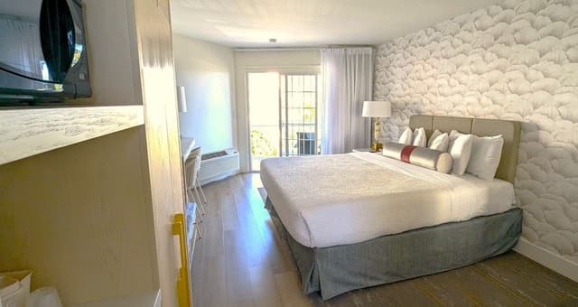 Standard Room, 1 King Bed, Non Smoking