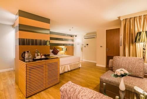 Corner Double Room