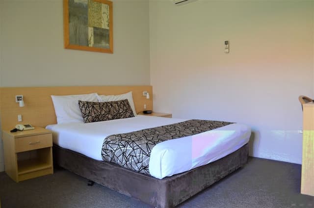 Basic Double Room