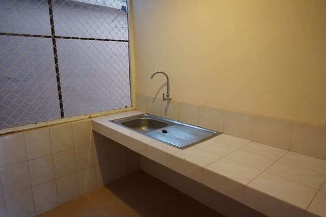 1 Bedroom Apartment (Por Dee)