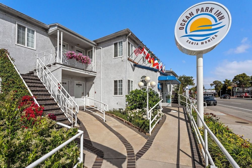 Ocean Park Inn2