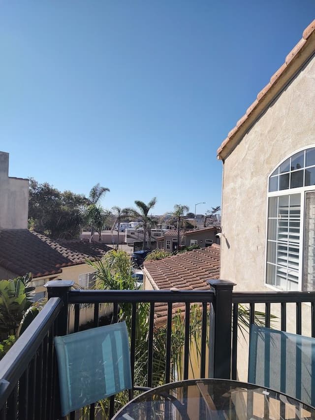 Condo4 409