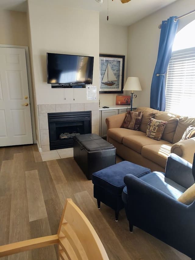 Condo4 610