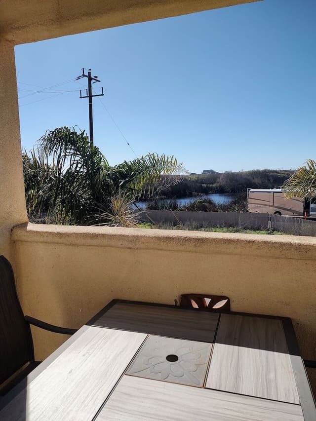 Condo4 610