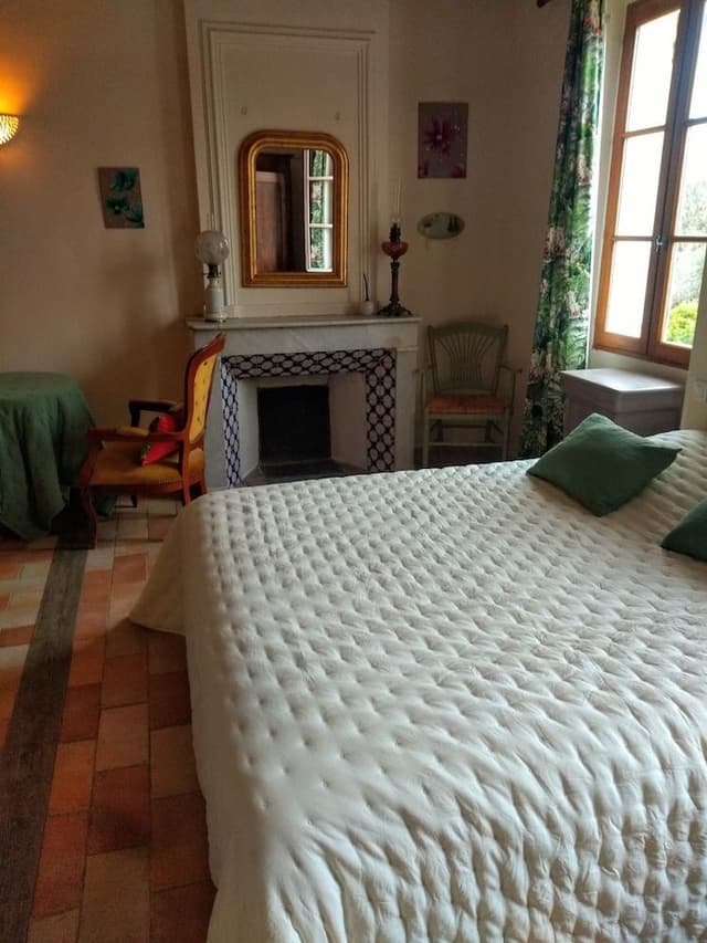 Double Room (Amado)
