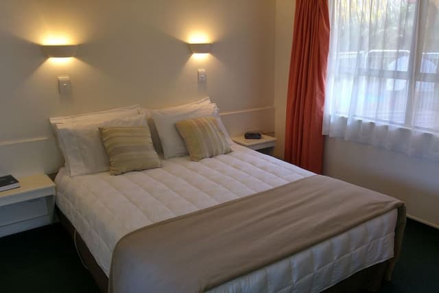 One Bedroom Spa
